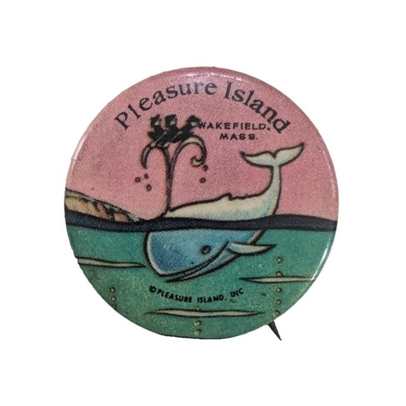 Other - Pleasure Island Wakefield MA Vintage 1960s Whale Amusement Park Souvenir Pinback